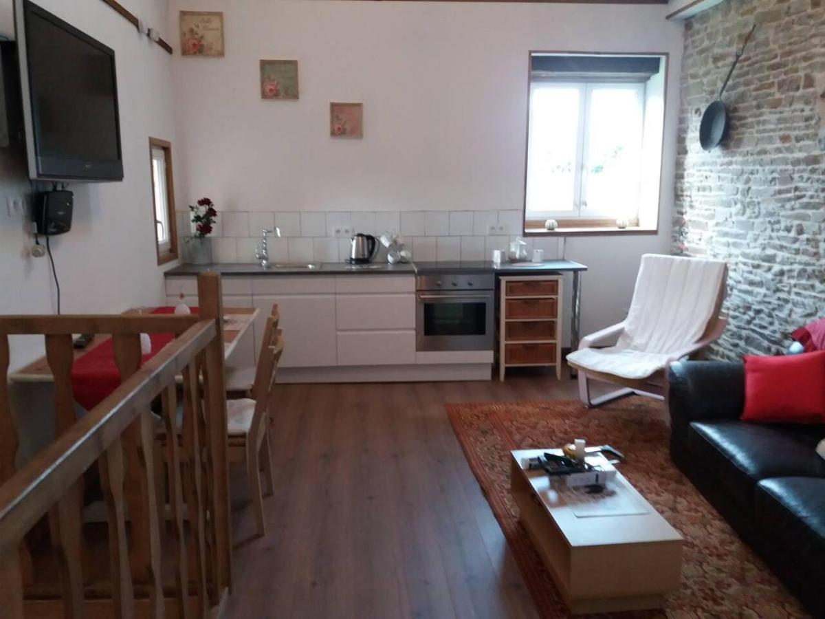 Mortain-Bocage - 2-Bed Wisteria Cottage - Sleeps 4 Notre-Dame-du-Touchet Extérieur photo