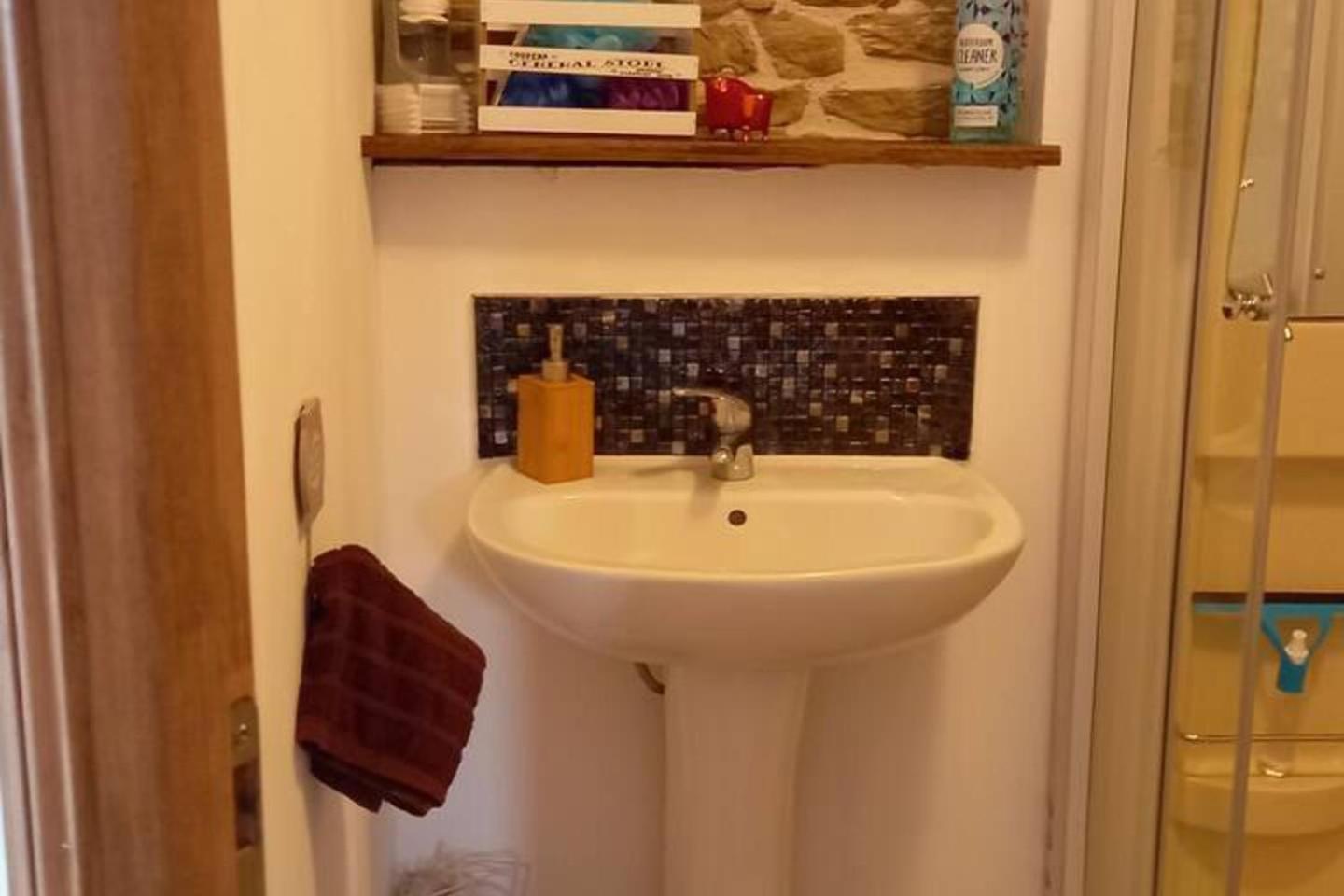 Mortain-Bocage - 2-Bed Wisteria Cottage - Sleeps 4 Notre-Dame-du-Touchet Extérieur photo